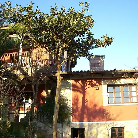 Hotel La Curva Ribadesella Parking-3